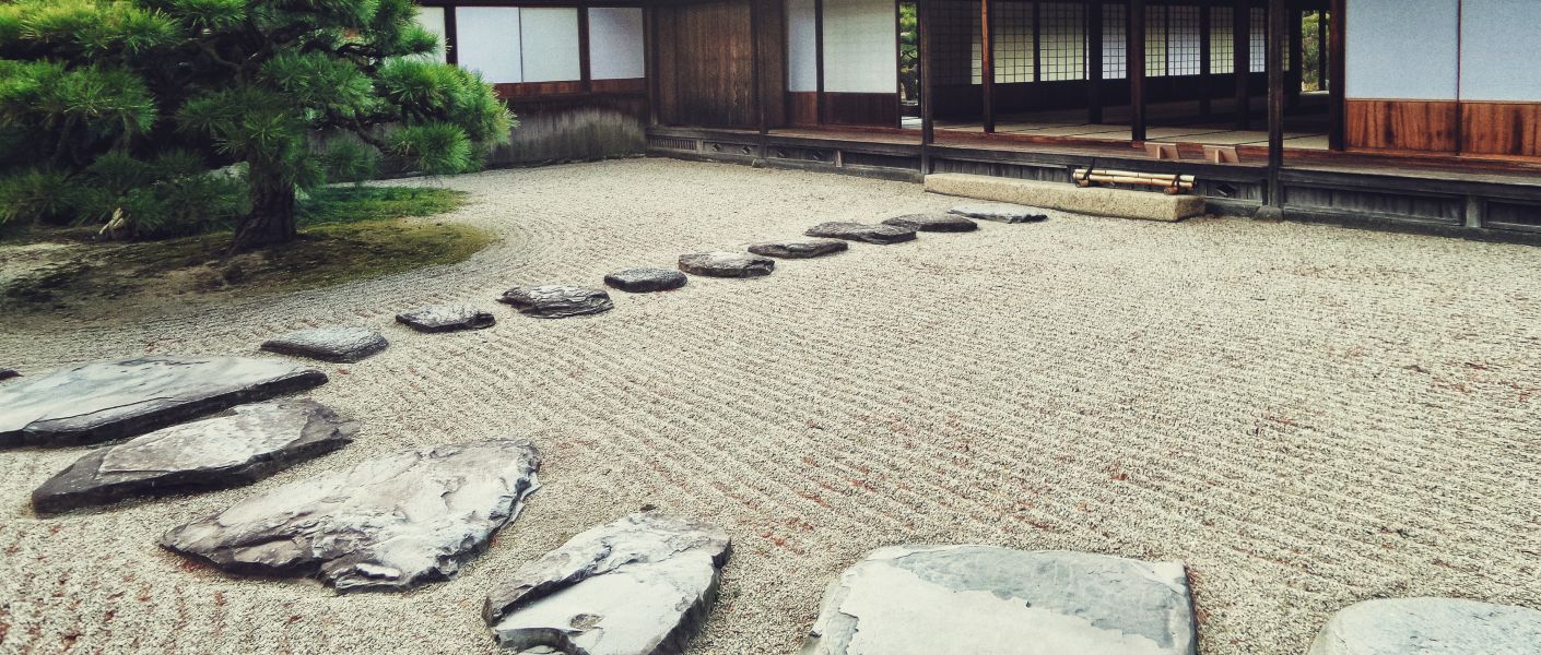 A kő története a 130 éves Hopp kert "eredetmondája" tükrében | Rendhagyó séta japánkert szakértővel