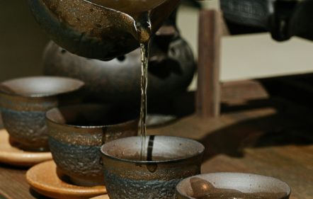 Hatsugama chakai | Lecture and tasting