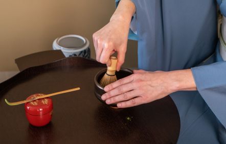 Authentic Japanese Tea Ceremony 