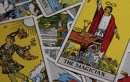 OKKULT TUDOMÁNYOK TEGNAP ÉS MA  | Végh József: Az európai játékkártyák eredete és szimbólumainak története – A tarokk