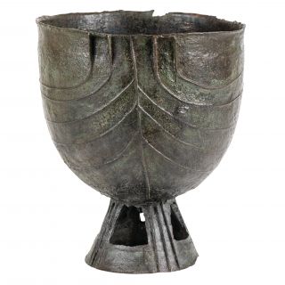 Ázsiai hun üst (kínai: fu) hiányzó fülekkel