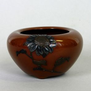 Bronze vase with a chrysanthemum flower appliqué