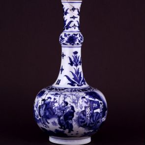 Bottle vase with a scene: scholar under baldachin