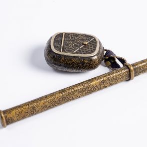 Yatate (portable writing set) decorated with a bark-like pattern, pine needles and snowflakes