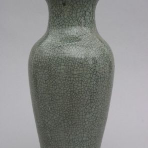 Vase with crackle glaze