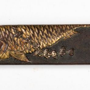 Kozuka knife handle with the motif of a carp among seaweed