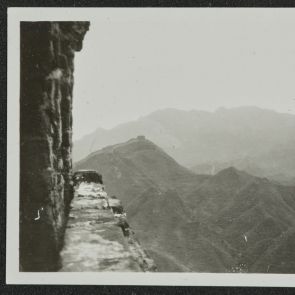 Kilátás a messzi Nagy falra, Nankou-hágó, Peking környéke, 1936. május 31.