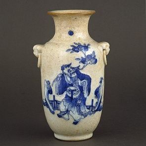 Vase decorated with the figure of Dongfang Shuo stealing a peach