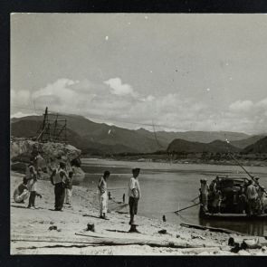 Életképek: Kikötő komp