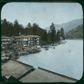 A Csuzenzi tó Nikko fölött