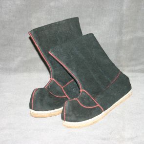 Felt boots (mokhwa)