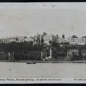 French-language New Year's card from Taksim Öz to Zoltán Felvinczi Takács from Istanbul to Budapest
