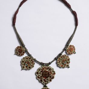 Vaisnavite necklace with the name and footprints of Srinatha