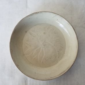 Small plate with lotus decoration