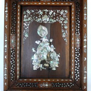 Mother-of pearl inlay wooden screen