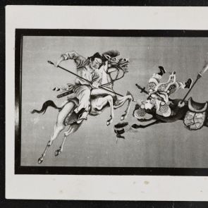 Fekete-fehér fotó két lovas harcáról