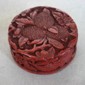Round box decorated with lychee