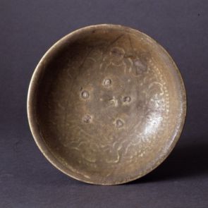Small bowl with flowers and children