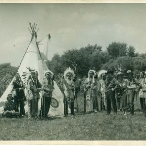 The meeting of the Indian tribe and cowboys