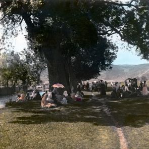 Picnickers on the meadow of Sadabad, by the “sweet waters” of Kâğıthane