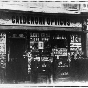 Calderoni és Társa régi üzlete