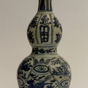 Doublegourd-shaped vase with floral decoration in panels