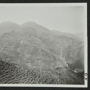 A Nagy Fal a hegygerincen kanyarog, Nankou-hágó, Peking környéke, 1936. május 31.