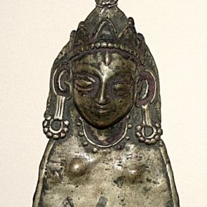 Votive masque depicting goddess