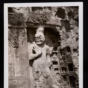 Lokapala, Lungmen, Lojang környéke