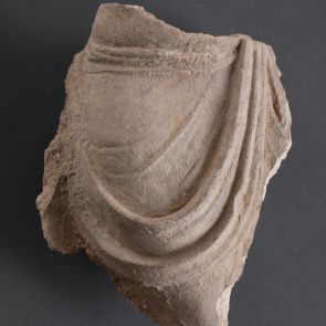 Fragment of a cloth fold