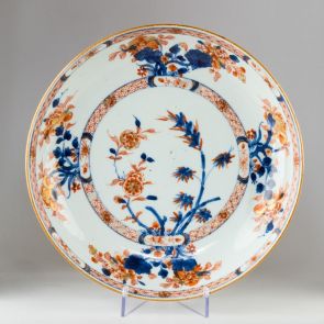 Plate with bamboo and flower motifs