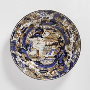 Plate with landscapes in its centre and on the rim