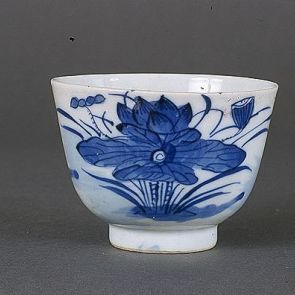Cup decorated with lotus flowers