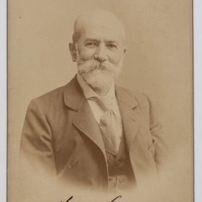 Signed photograph of Ferenc Hopp (print from 1907)