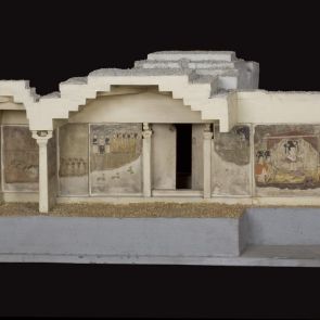 Scale model of the tomb structure (rear side)