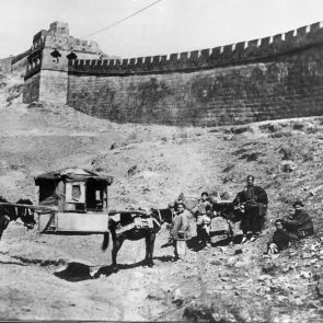 Ferenc Hopp at the Great Wall in China, Nankou Pass