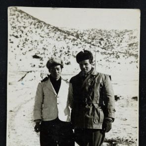 Street photographs: István Klein with a Korean electrician