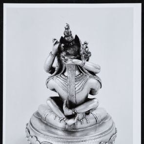 Vajradhara with his wife, back of the statue (inv. no. 66.55.1) - black and white photo