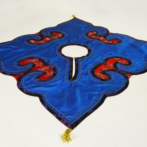 Ritual shoulder cape