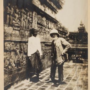 Ferenc Hopp in Borobudur, Java