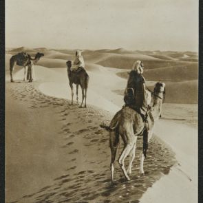 Lehnert & Landrock: Excursion to the sand desert around Cairo