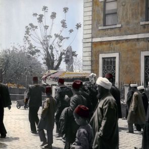 Konstantinápoly. Török temetési menet