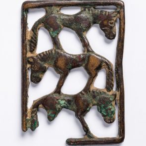 Belt plaque: three horses, one on top of the other, within a border