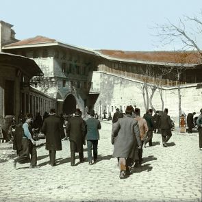 Konstantinápoly. A Jeni Valide-dzsámi szultánok számára fenntartott része, a Hünkár kaszri