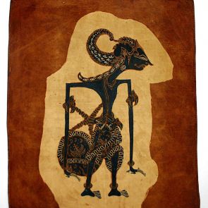 Batikolt textil wayang figurával (Sadewa)