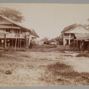 Település a Gabon-folyónál (Libreville közelében?), Nyugat-Afrika