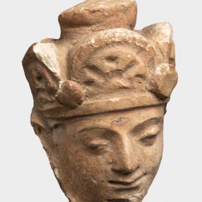 Crowned head of a bodhisattva