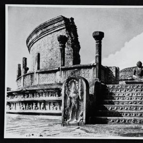 Polonnaruwa Vatadage, Srí Lanka  - fekete-fehér fotó