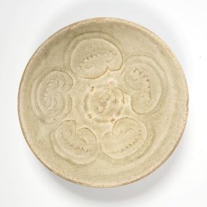 Lotus leaf pattern bowl