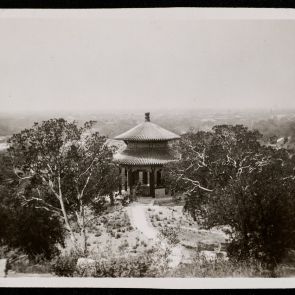 Kerek pavilon a Mejsan dombon